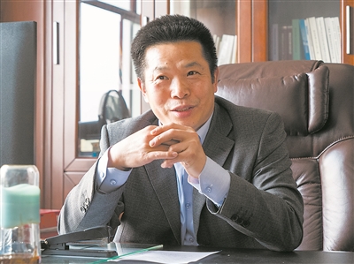 "钻进"大地做很酷的科研——记华东交通大学校长徐长节