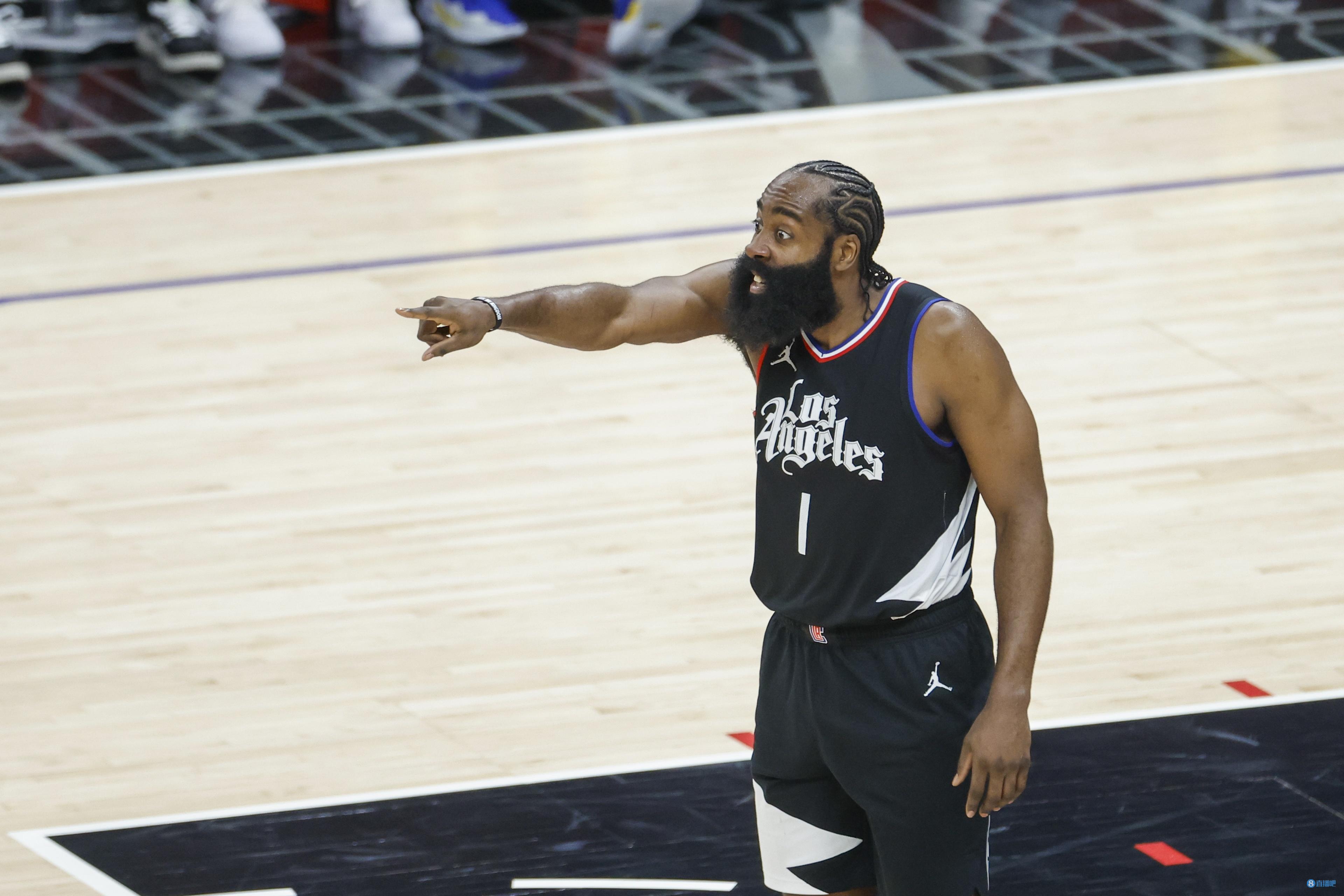 哈登今天以真实命中率101%砍下30  生涯最高效