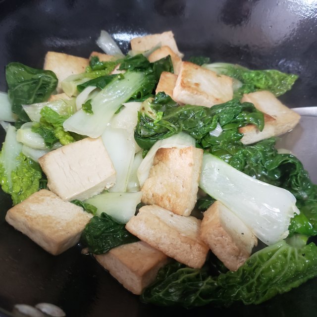 黄心菜炖豆腐