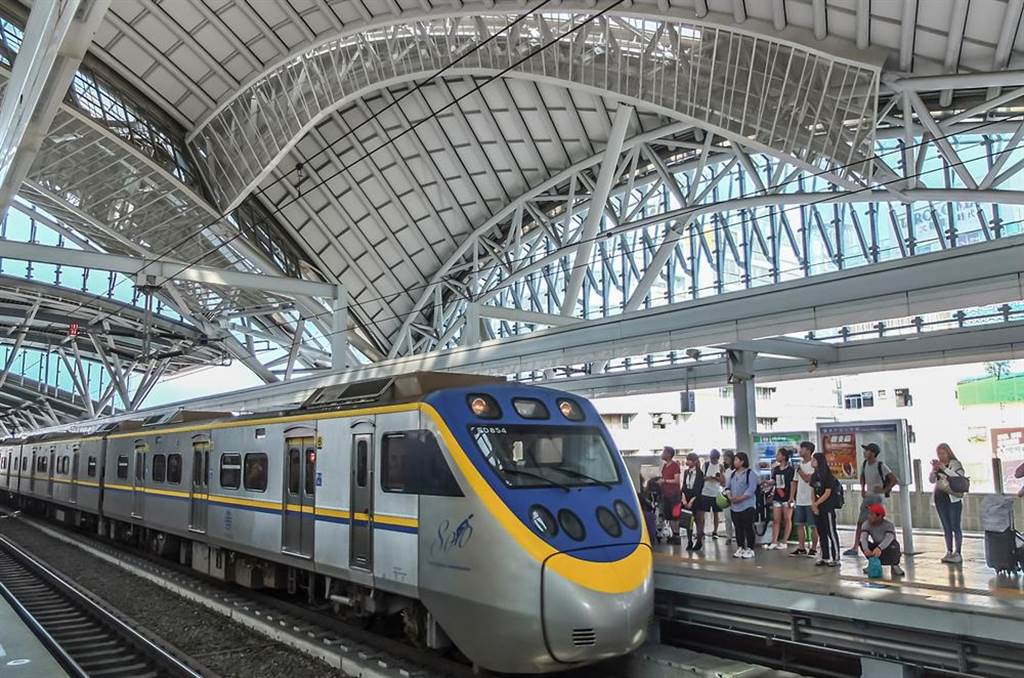 台铁今收到不明人士炸弹恐吓,扬言"时速低于80就引爆","要炸台中站"