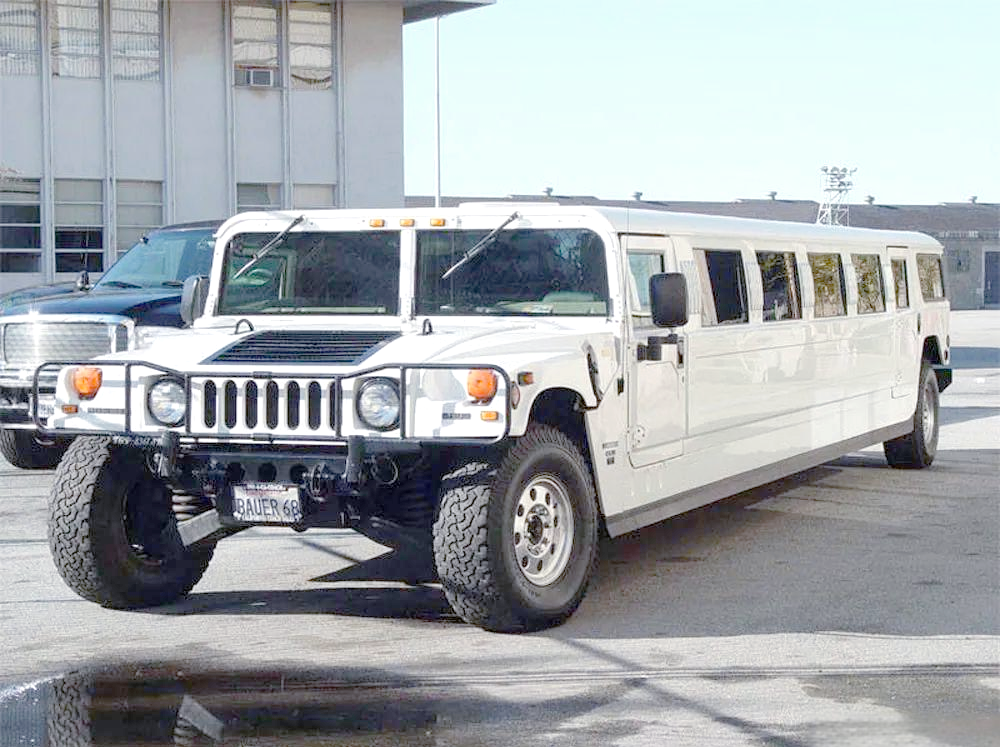 美军罕见展示六门加长"悍马"军车,用于多个技术研发项目