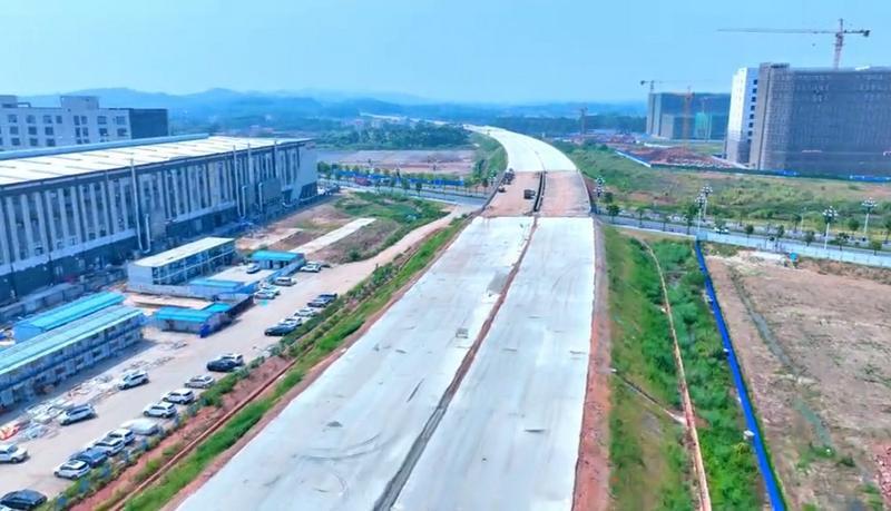 佛清从高速力争9月底实现主线贯通