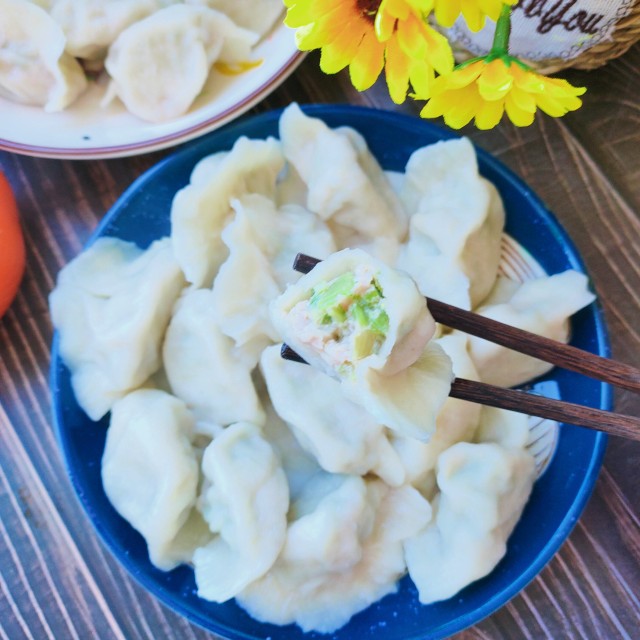 猪肉芹菜水饺