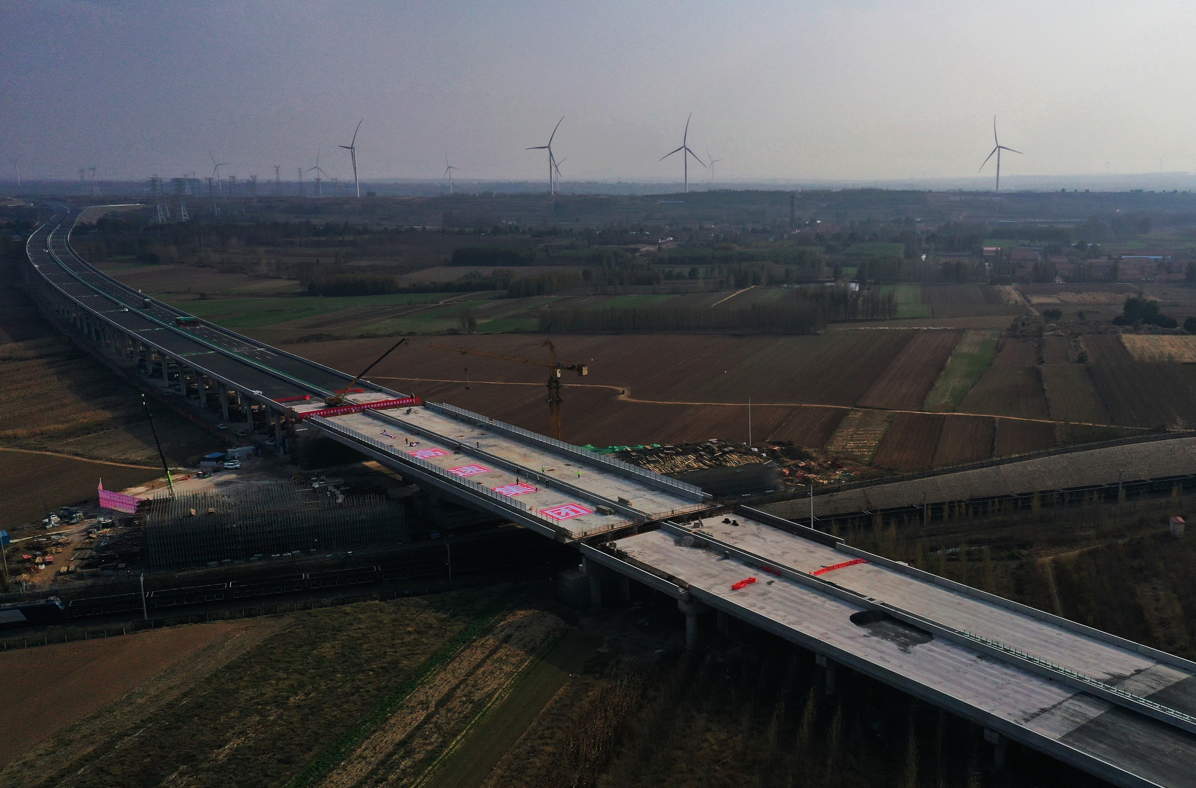 济青中线(胶州段)主线全线贯通