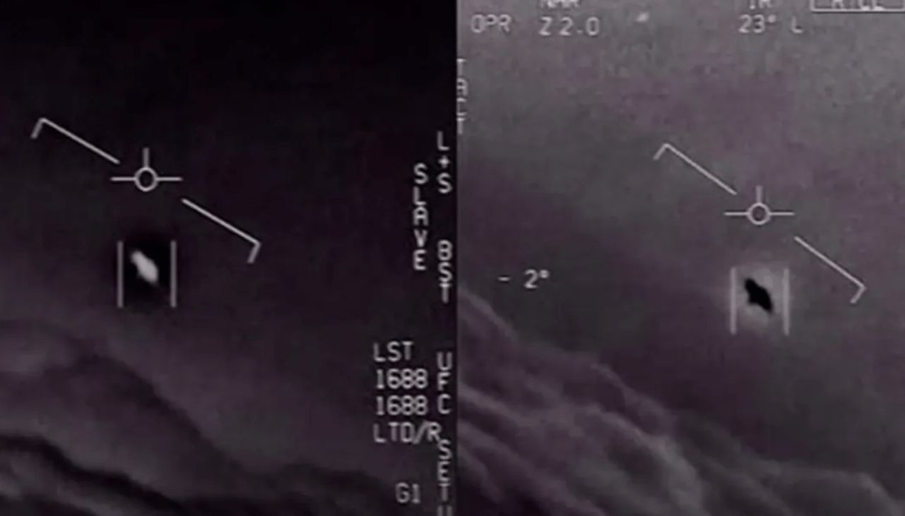 4.21成都夜空出现不明发光体!半空浮动,不停变形,可能是什么?