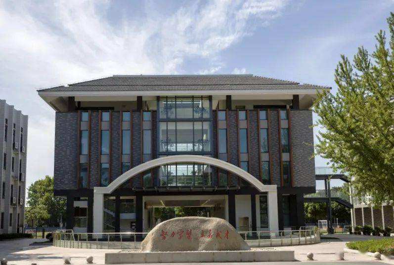 扬州市这四所中学实力强悍,师资雄厚,被称为扬州中学四大金刚