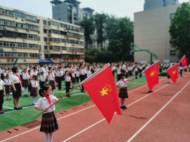 济南历下实验小学图片