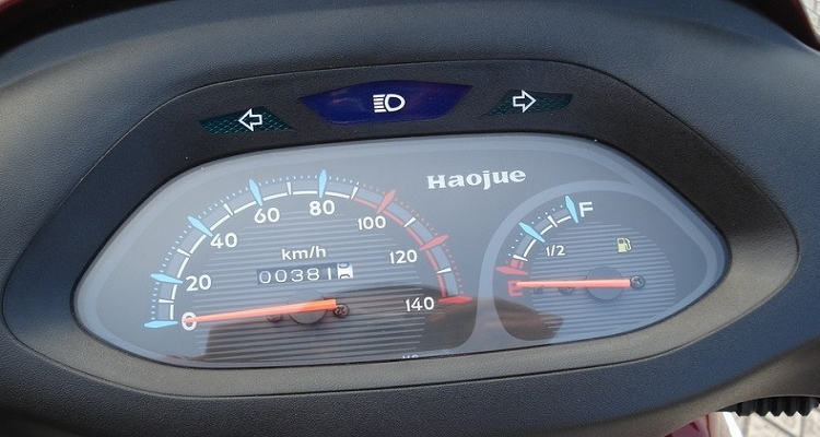 摩托车油表指针不动怎么回事