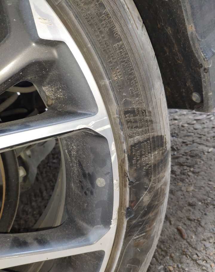 领克03车胎多少钱?