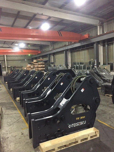 泰石克tr系列破碎锤工艺精湛,赞誉不断,雷霆出击畅销欧美海内外