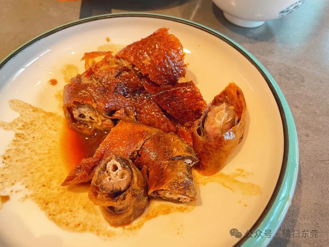 今天的快乐是烧鹅给的.(南城)