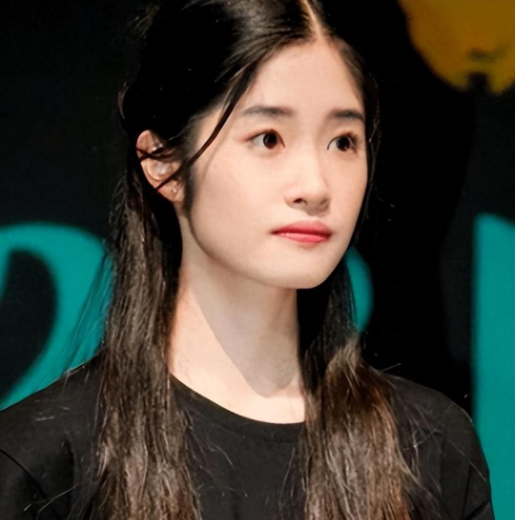 张艺谋新晋"谋女郎"00后美貌演技双绝