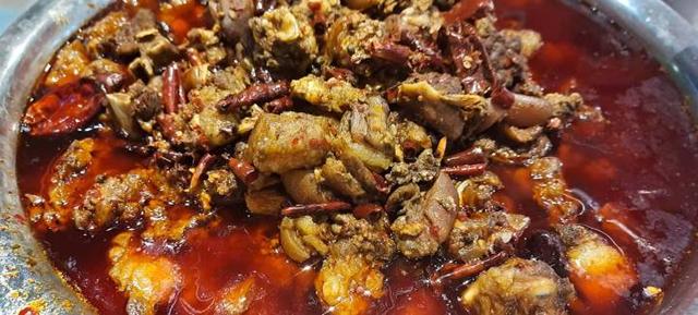 麒麟区茨营红土墙黑山大羯羊在龙潭市井供不应求