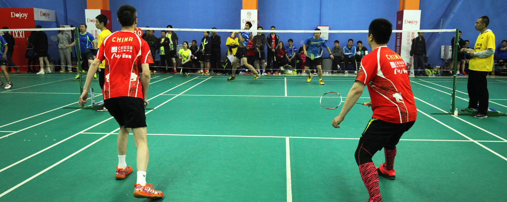 苍蝇拍握法的运动员