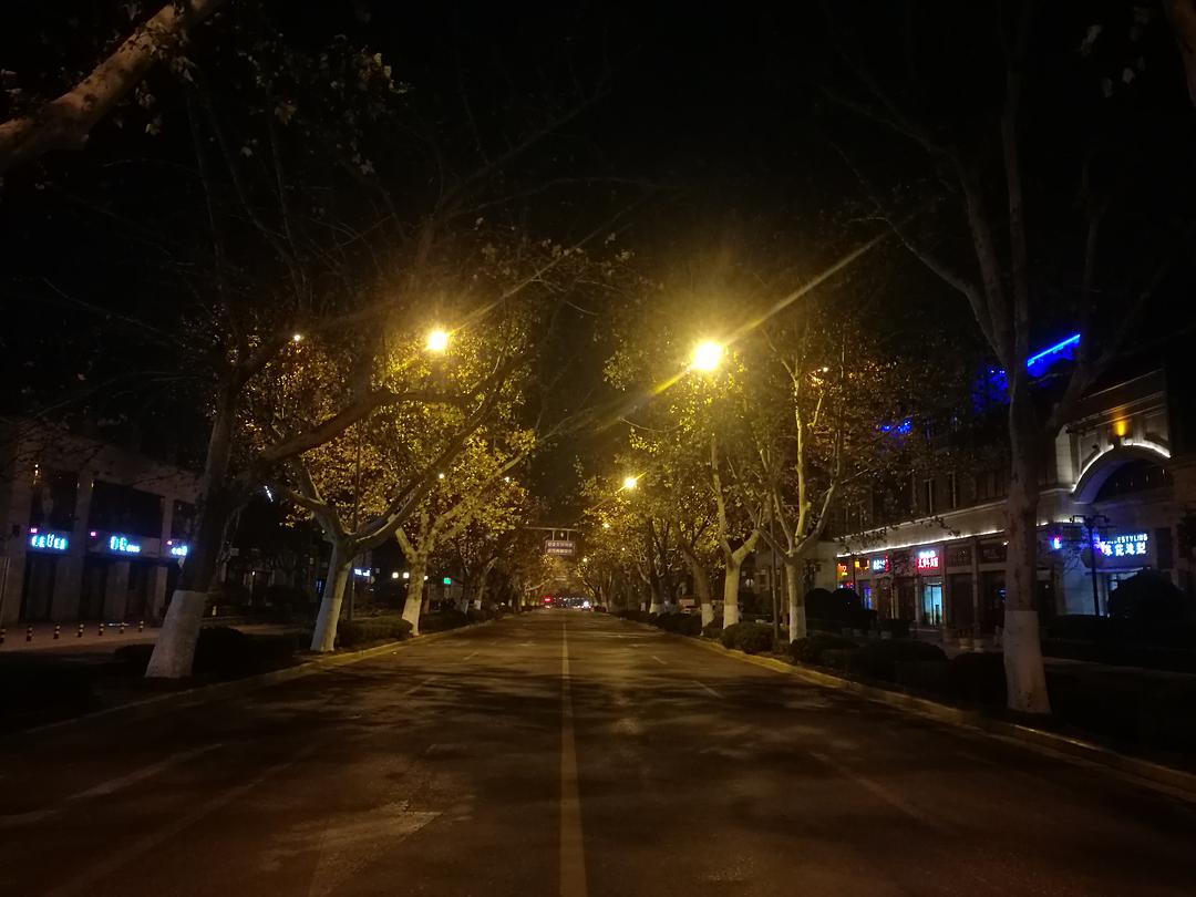 中国"最早睡"省会城市排行,第一名晚上9点后街上冷冷清清