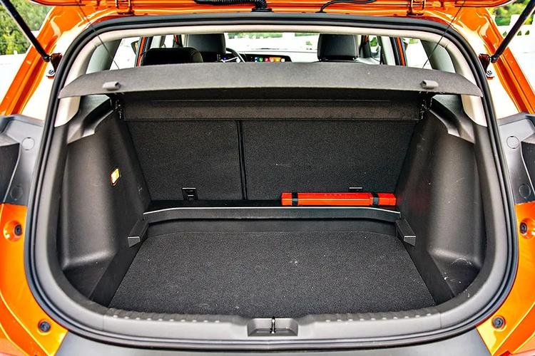 雪佛兰创酷后备箱怎么开