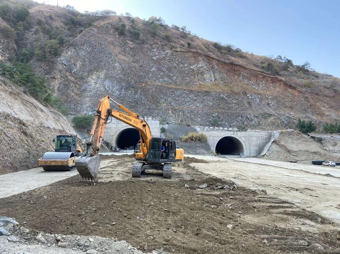 中国中铁引领全球隧道工程创新,成贵高铁玉京山隧道荣获国际大奖