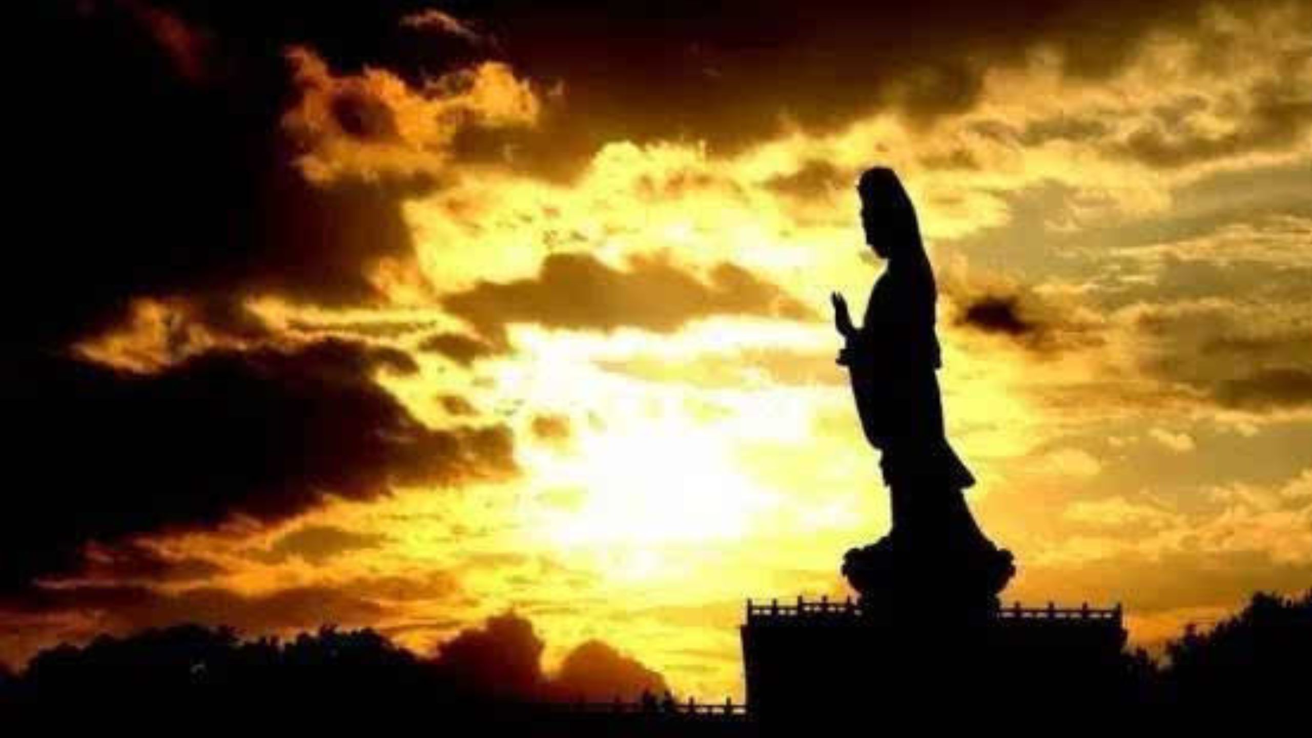 普陀山"菩萨显灵"真实影像,上千人亲眼目睹,是神迹还是巧合?