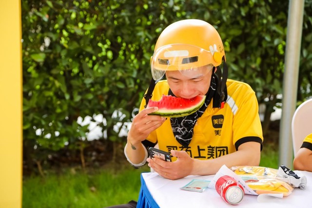 美团外卖启动"高温保护"机制,杭州各站点备齐防暑物资保障骑手安全