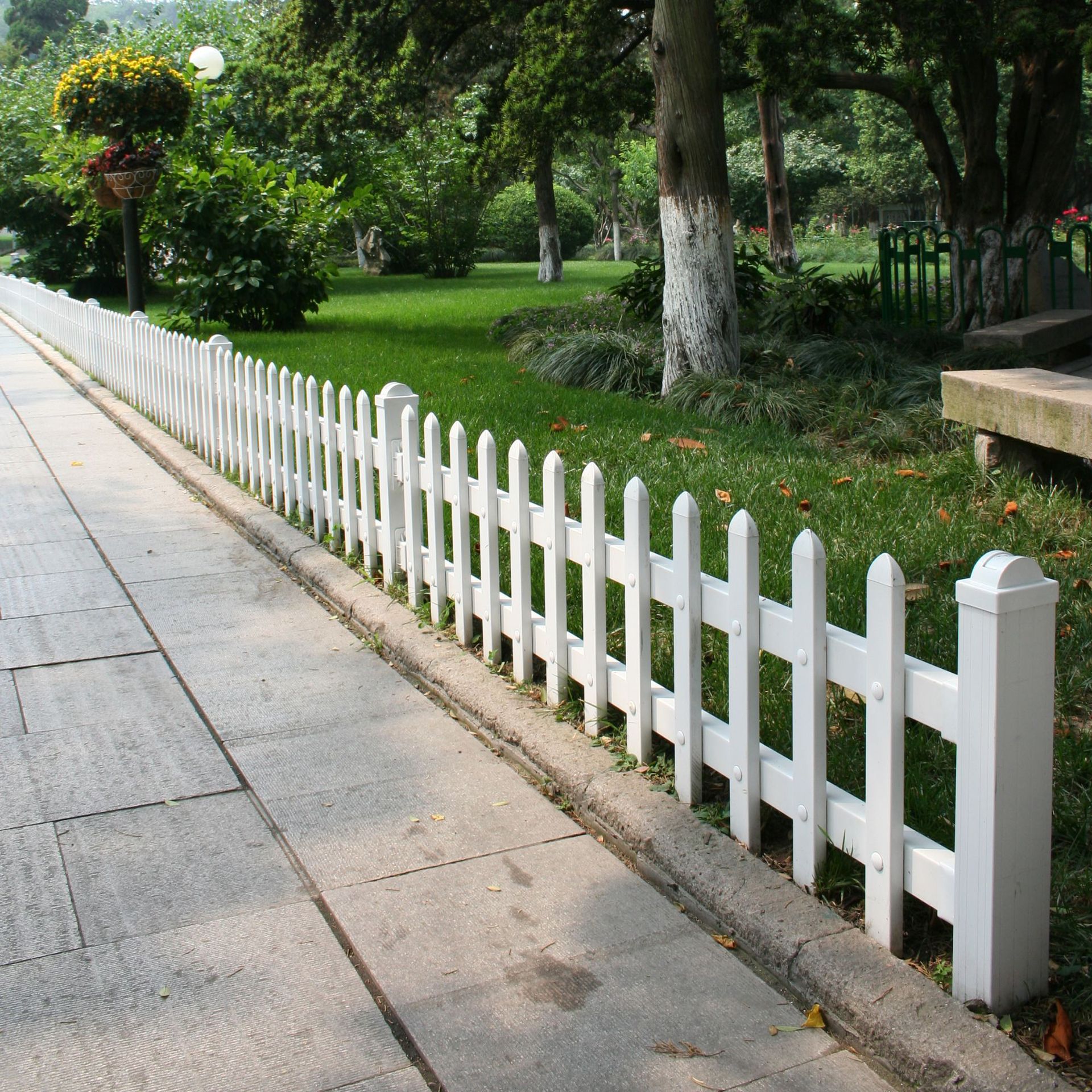 颜色鲜亮,外观精美!城市环境美化护栏,就用它了!