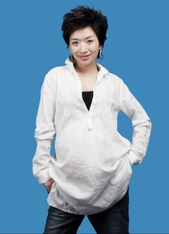 主持人王芳:怀孕8个月还在工作,我理解丈夫,他比我还要忙