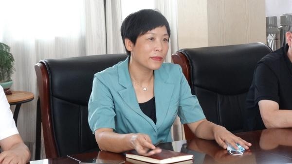 箬横镇中学:三个"用心"办好教育——梁丽萍副市长教师节慰问嘱托