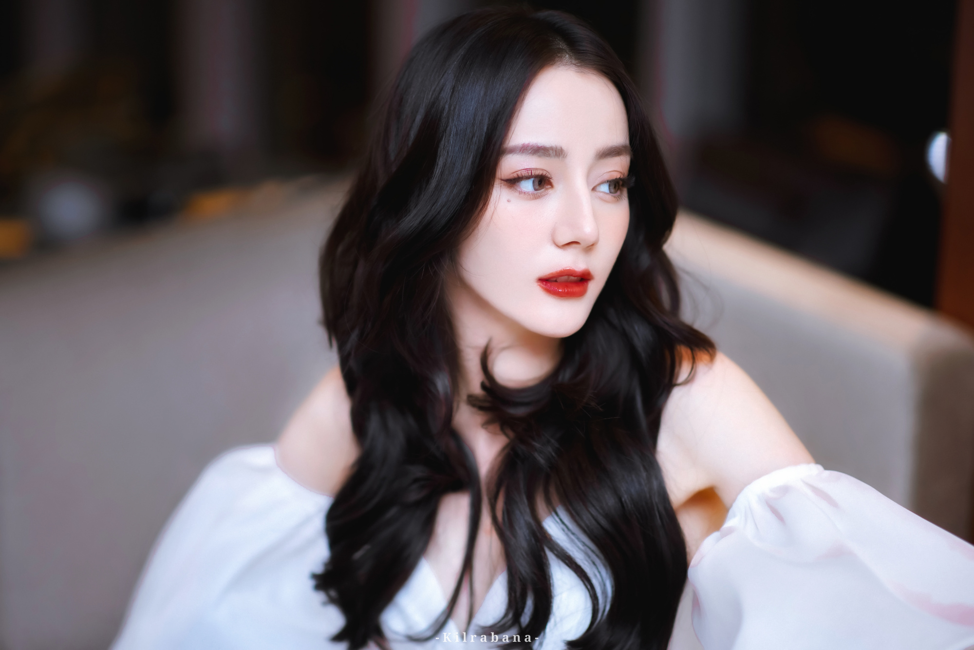 迪丽热巴白色仙女裙,今天是仙气飘飘白雪公主迪