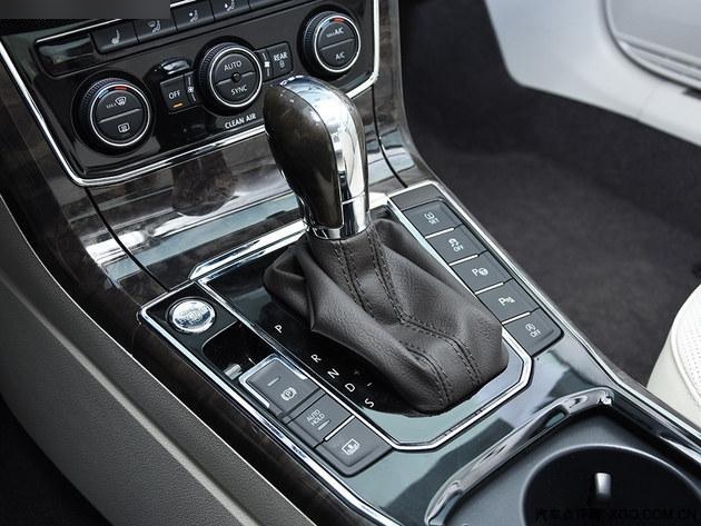 帕萨特怎么换s挡 大众新帕萨特s档怎么使用