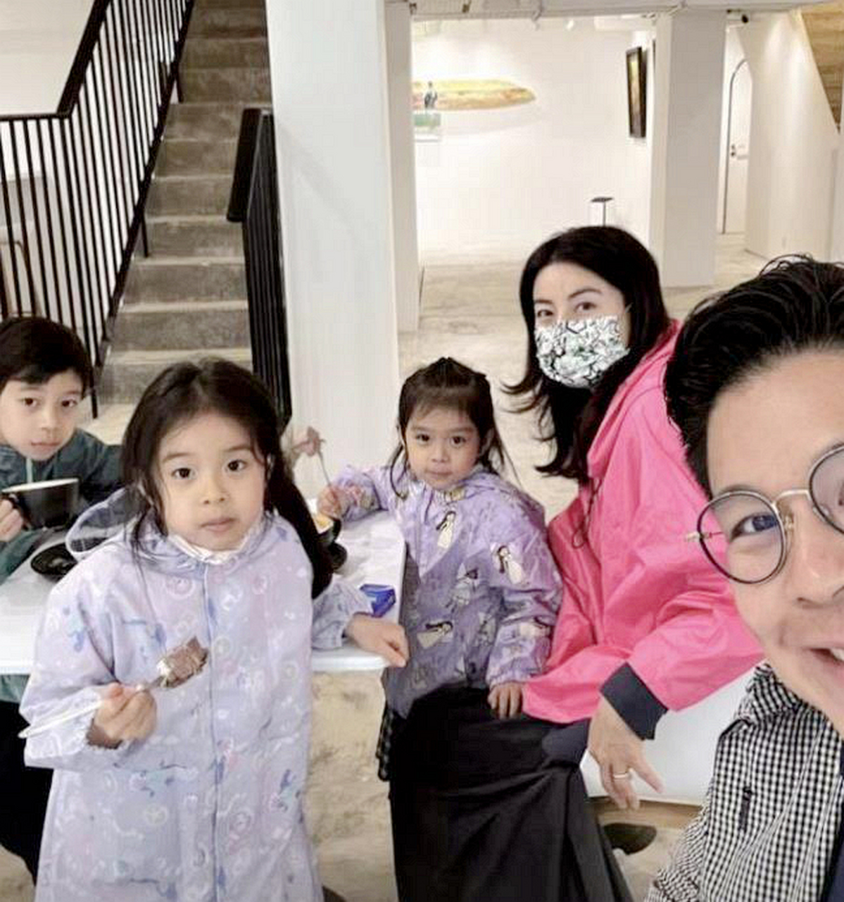 本想低调度过一个母亲节,郭晶晶新房装修却被眼尖的网友盯上