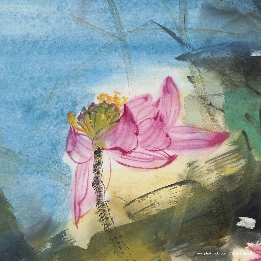 重彩写意荷花-中国当代著名书画家邓敬民彩墨荷花作品欣赏