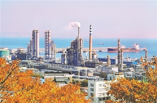 企业巡礼|大连石化:勇夺多项桂冠 书写新时代答卷