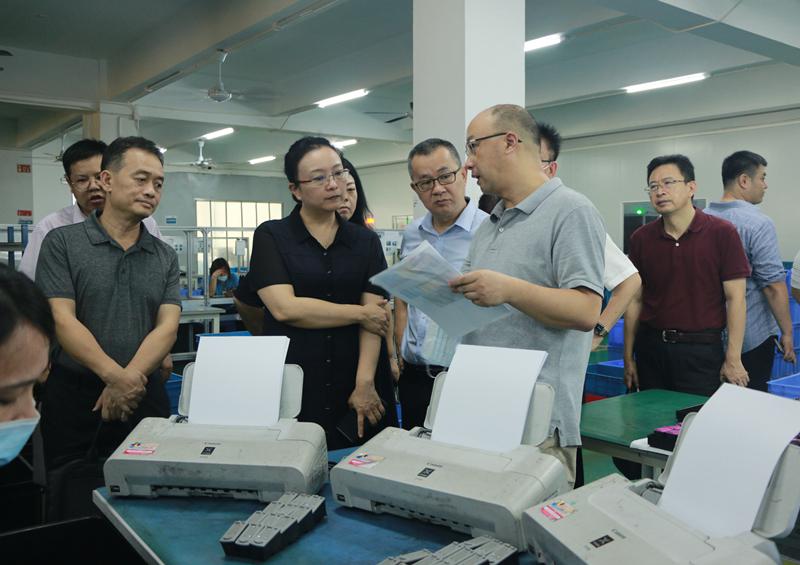 市委常委,市政府党组副书记谭秀洪调研综合保税区发展