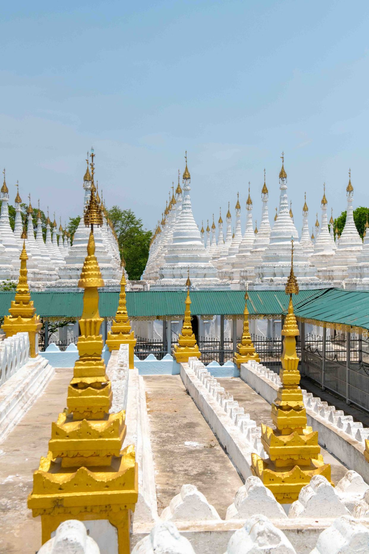 缅甸最重要的国宝之一,是标志性的佛塔景点,佛教信仰者推荐来!