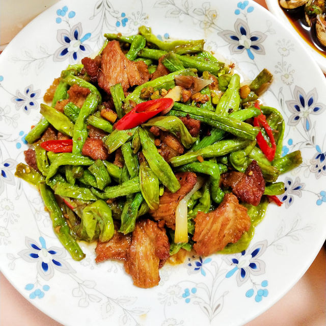 好吃又下饭的五花肉炒豆角,超级好吃下饭菜