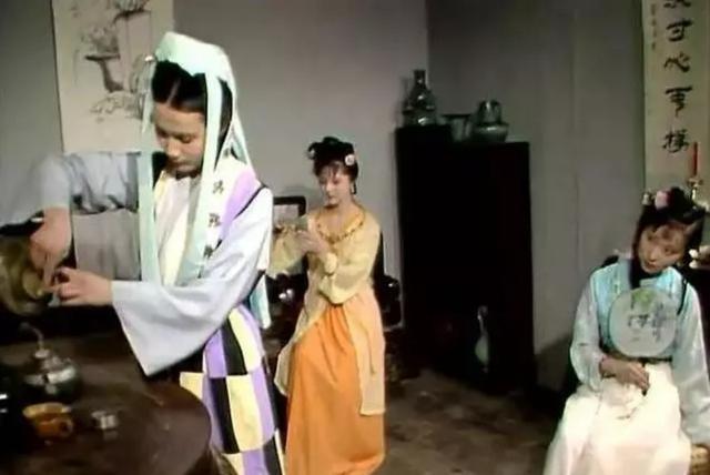 红楼梦 贾宝玉品茶栊翠庵 怎么却成了不请自到的不速之客 你懂的