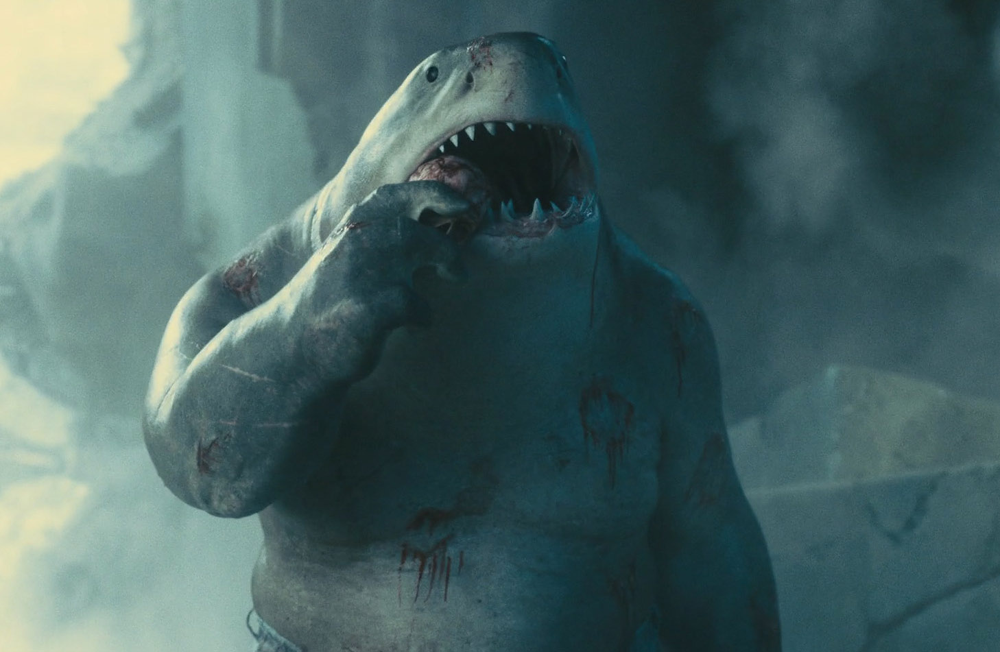鲨鱼王是电影中的萌宠型角色,图片来源《x特遣队:集结》剧照