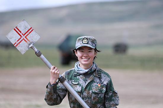 新疆马兰基地女兵图片