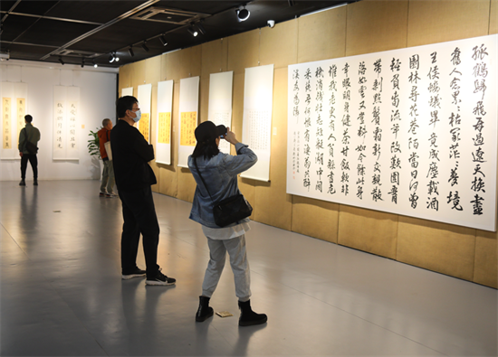 西泠印社社员吴新如捐赠作品展在西泠印社美术馆展出