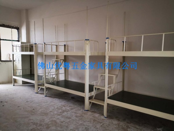 厂货供挑选自制临时工地床牛焊铁的铁床1.2米单人铁床批发