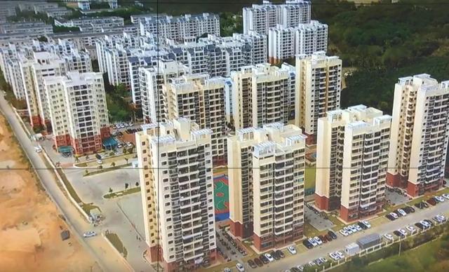 统建项目住房类型以家庭公寓为主单身公寓相结合家庭公寓120平方米92