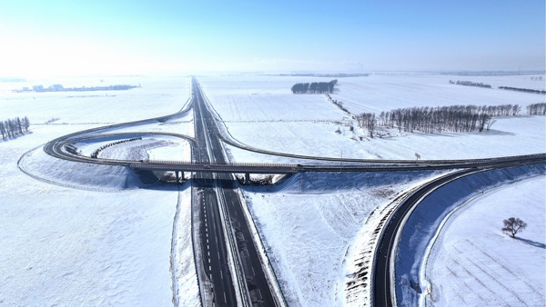 黑龙江省三条高速公路正式通车