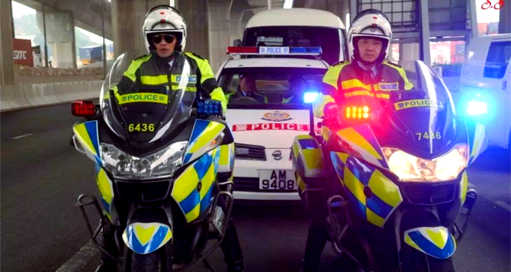职业剧新标杆:深入解读tvb《铁马战车》