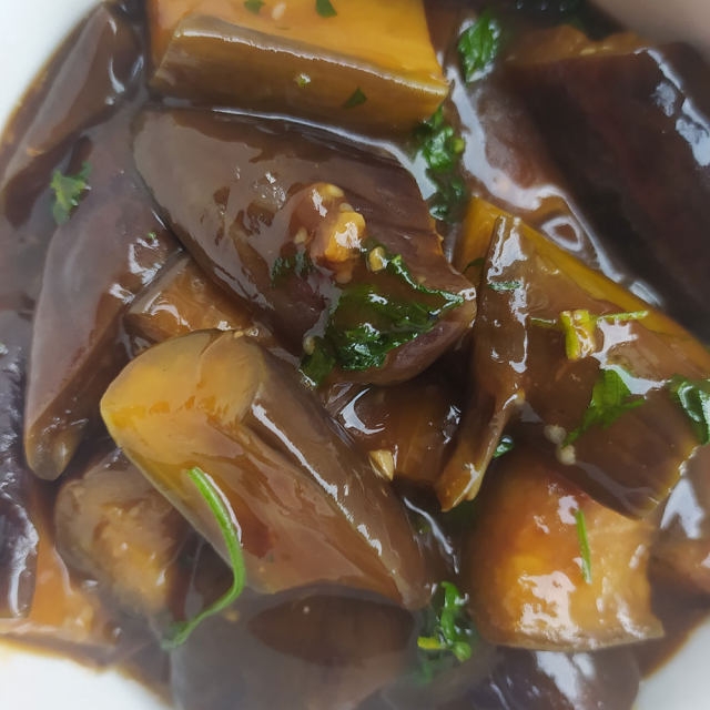 藿香茄子,软糯入味,比肉都好吃