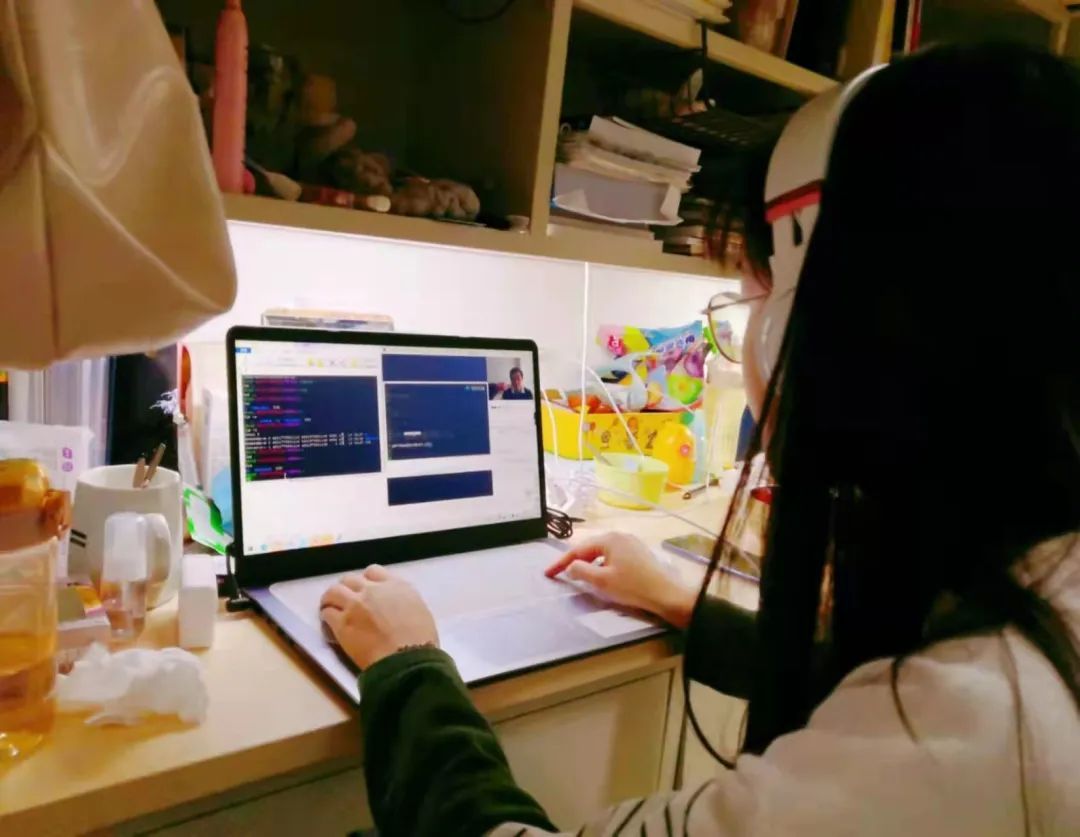 组图|线上教学开启!大学教师"云端"之上显神通!