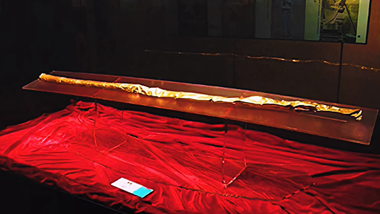 三星堆的黄金权杖,是跟古埃及学的吗