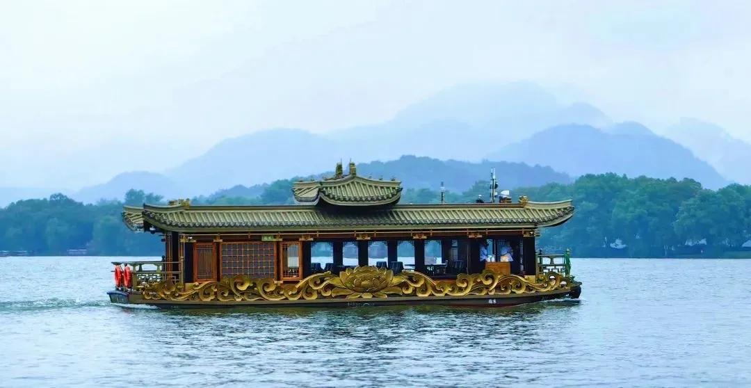 颜值高又聪明 杭州西湖游船上新智慧画舫