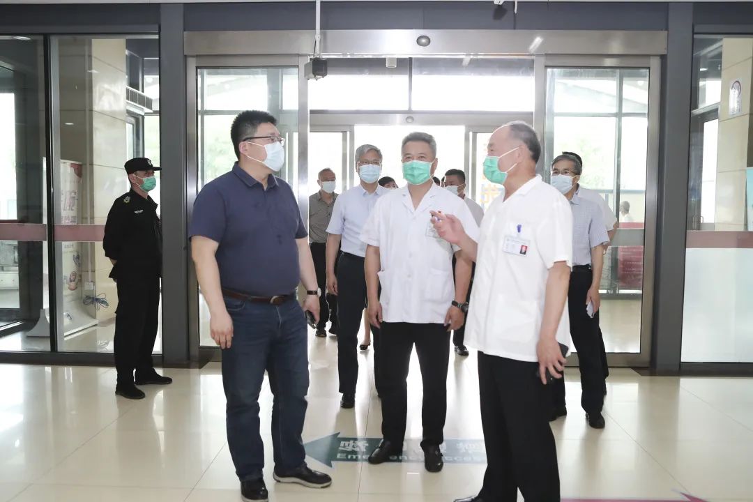 【要闻】副区长王淳调研奉贤卫生健康工作