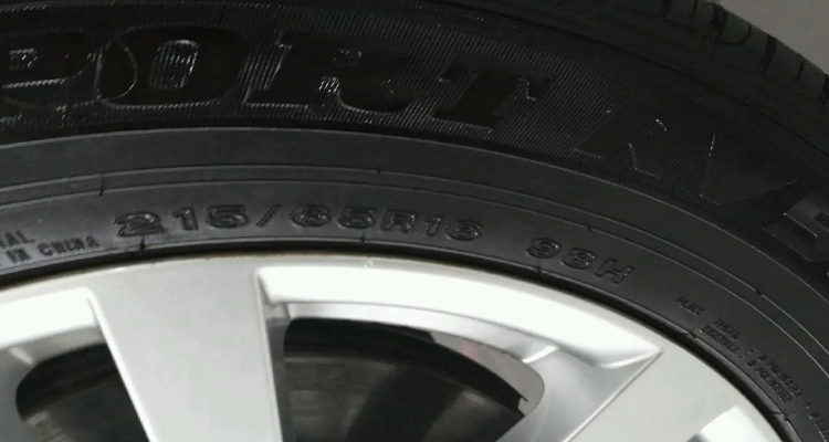 启辰t70轮胎型号