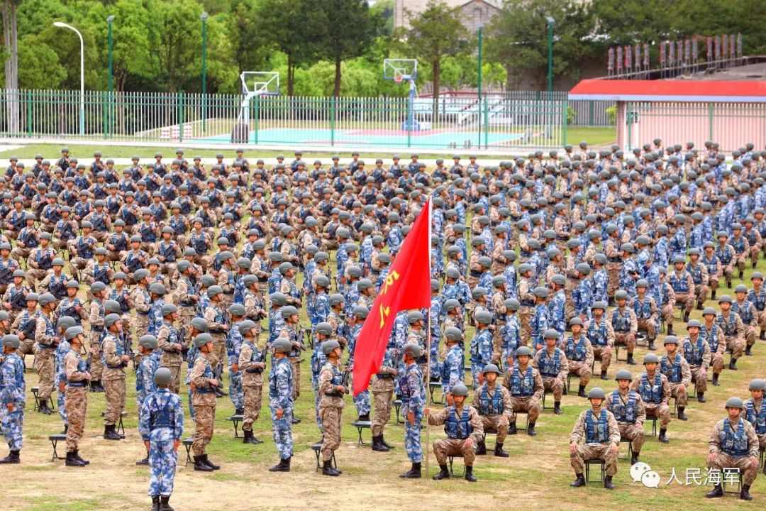 硝烟弥漫 杀声震天!海军陆战队新兵动员让你想不到