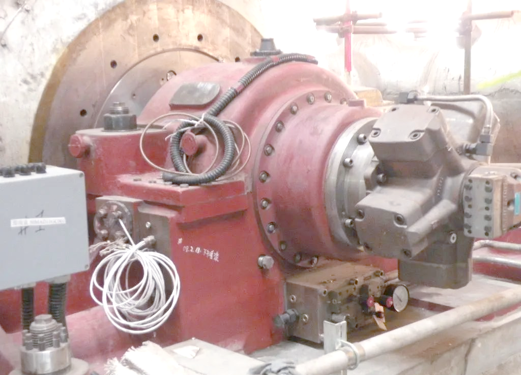 汽轮机液压盘车装置的结构与功能详解